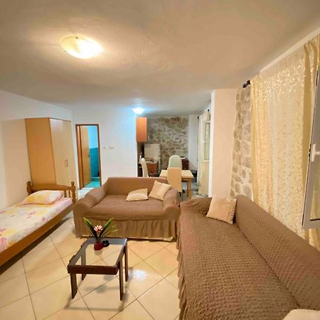 Pavle Apartmani Risan Εξωτερικό φωτογραφία