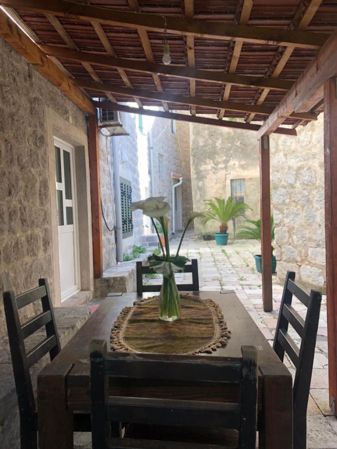 Pavle Apartmani Risan Εξωτερικό φωτογραφία