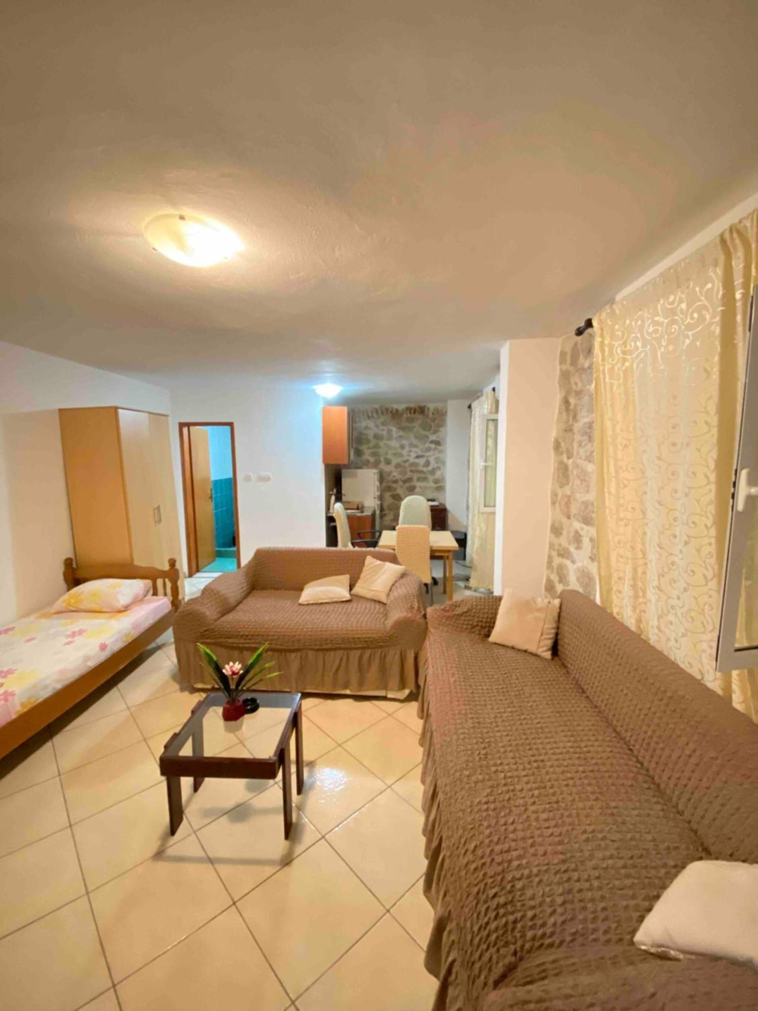 Pavle Apartmani Risan Εξωτερικό φωτογραφία